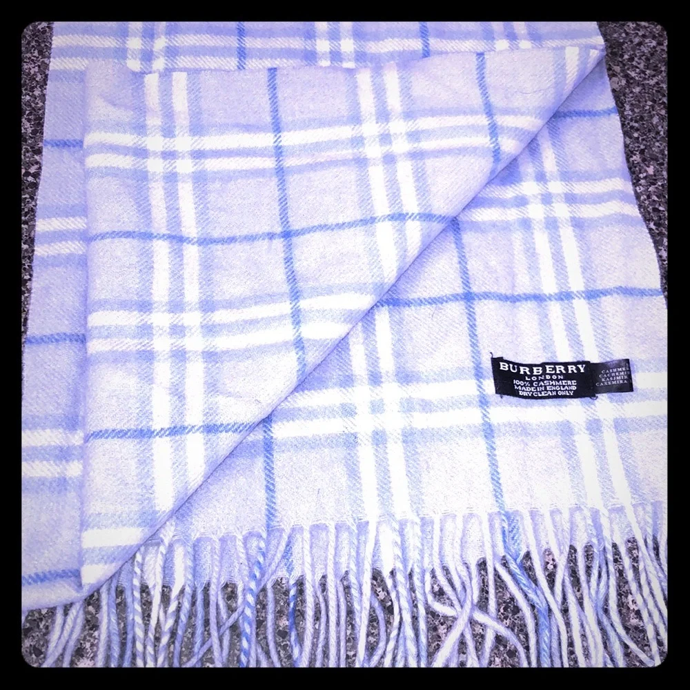 Burberry cashmere scarf